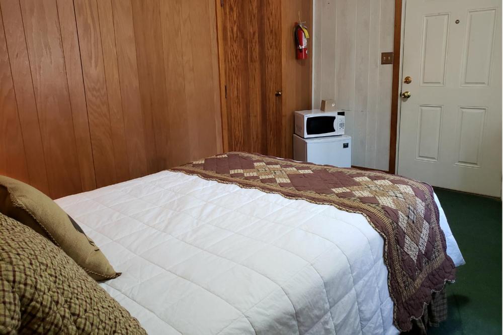 Budget Double Cabin interior